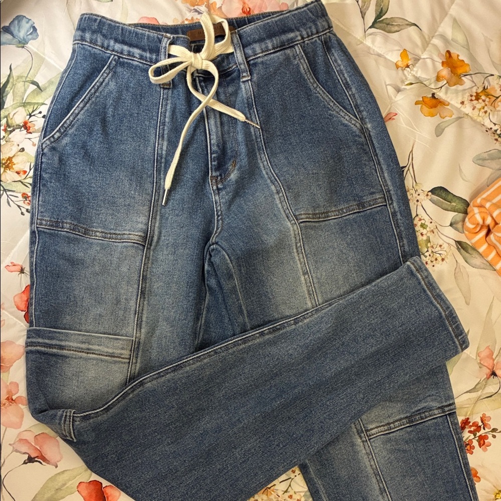 Judy Blue Medium Wash Straight Leg Jeans with Drawstring
